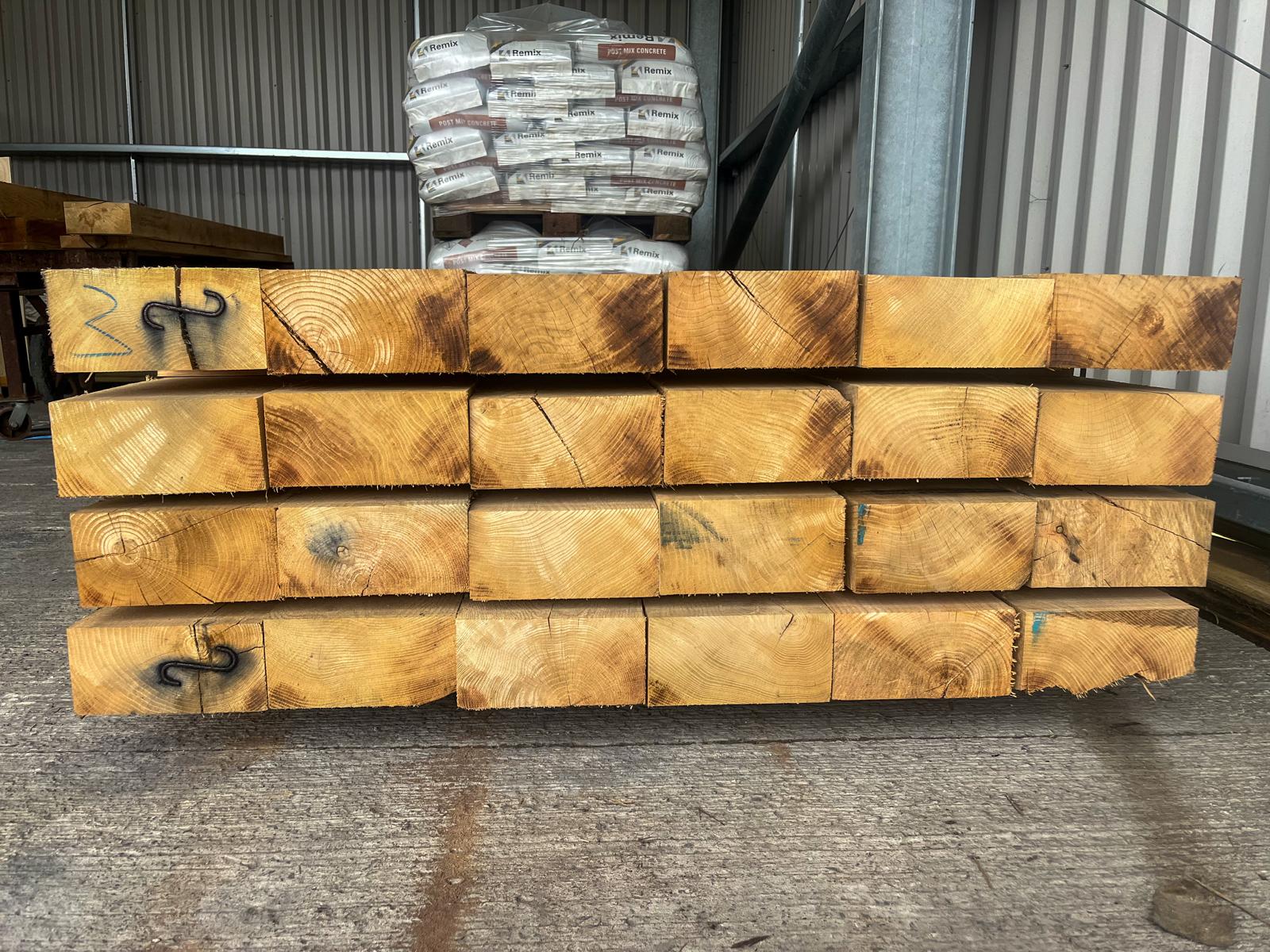 Rustic Oak Railway Sleepers 100mm x 200mm x 2.4m - Image 3